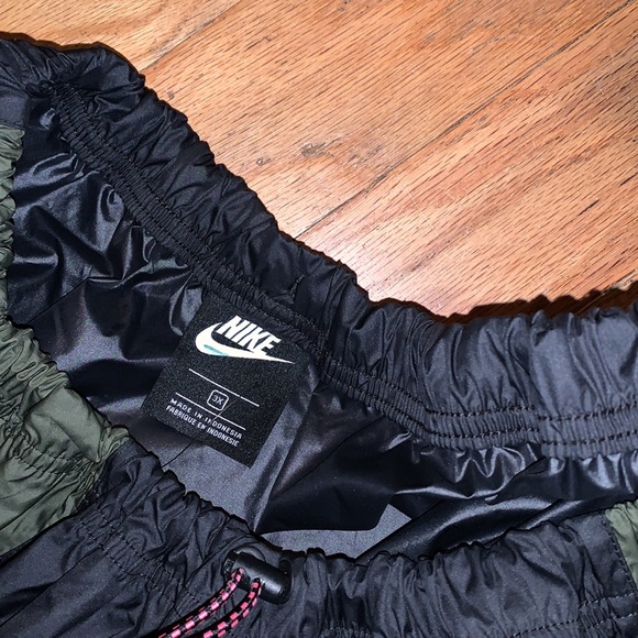 Nike NWT 3XPlus Size Skirt. CZ3384-010 Green and Black - Picture 6 of 8